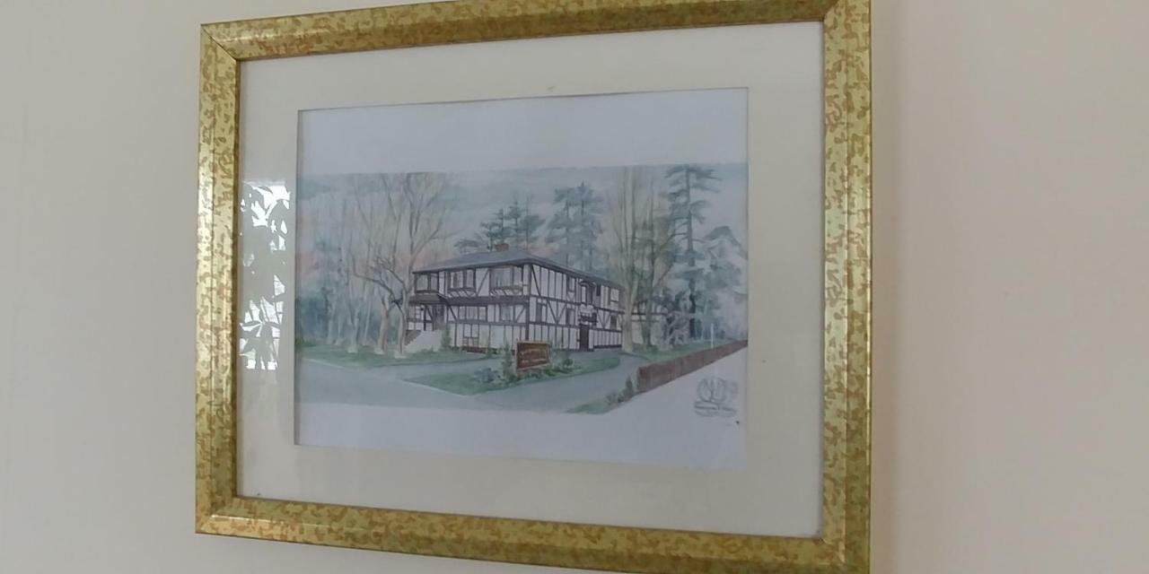 Hemingway'S By The Sea Bed & Breakfast Esquimalt Екстериор снимка